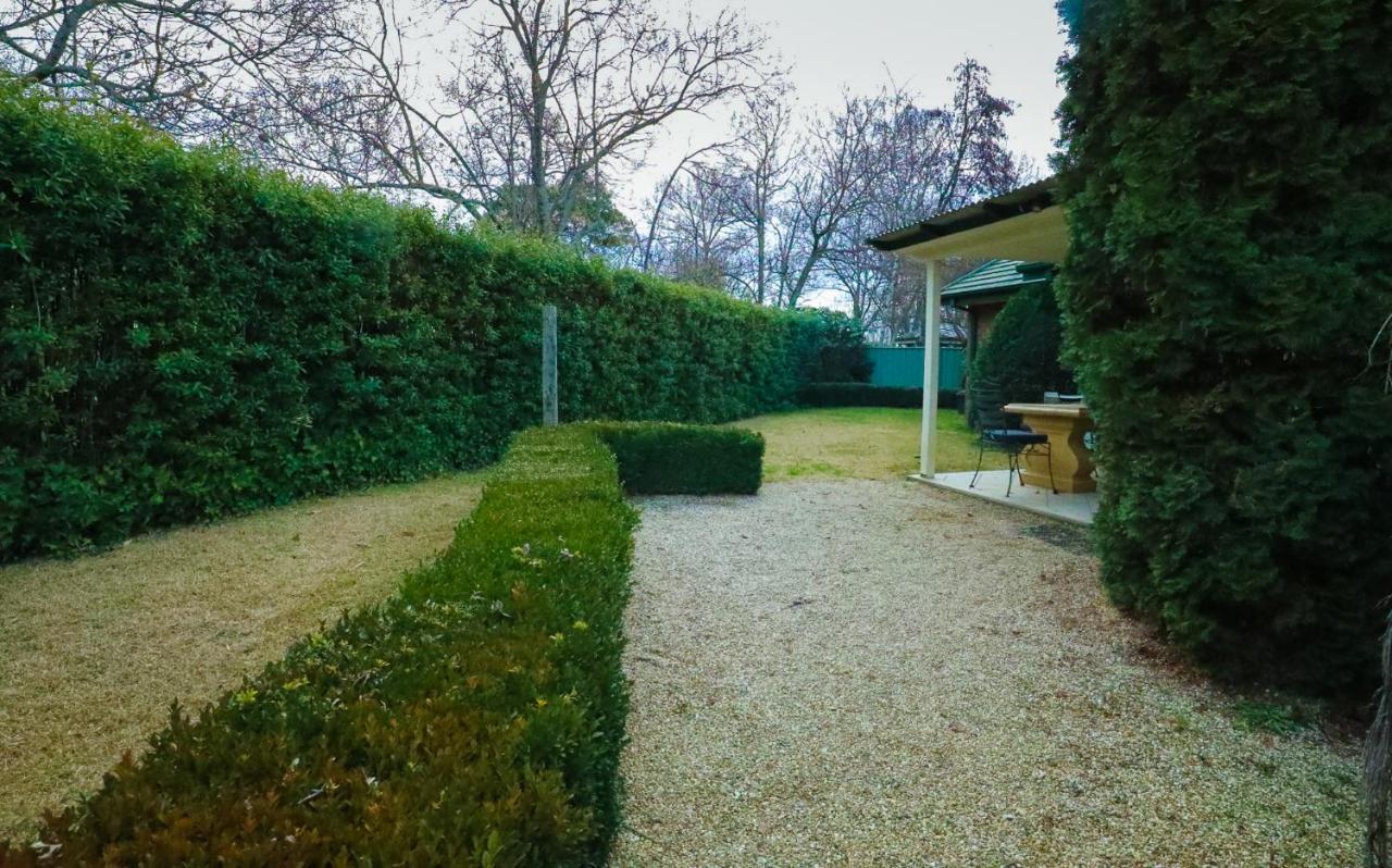 The Birch House - Silver Birches Accommodation Bright Bagian luar foto