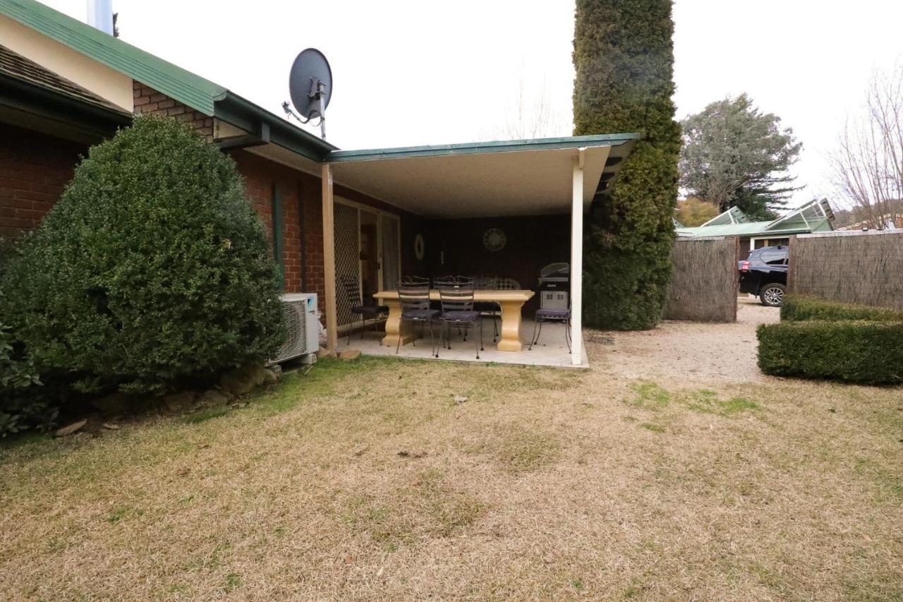The Birch House - Silver Birches Accommodation Bright Bagian luar foto