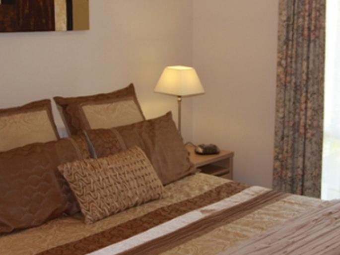 The Birch House - Silver Birches Accommodation Bright Bagian luar foto
