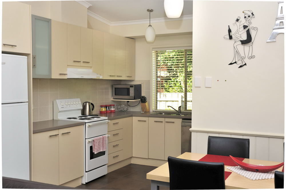The Birch House - Silver Birches Accommodation Bright Bagian luar foto